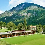 Tiroler Tris Modern 10 Beds Villa
