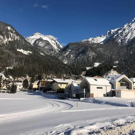 Tiroler Tris Full House 10 Beds فيلة موراخ