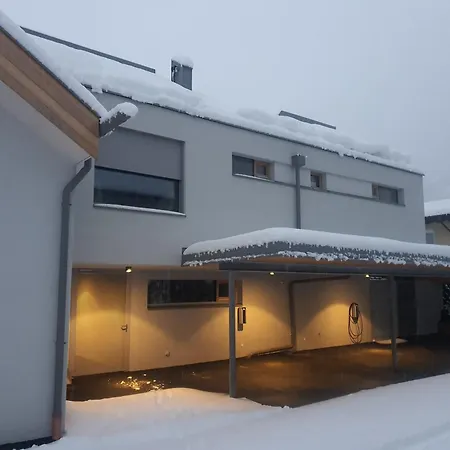 Tiroler Tris Full House 10 Beds *