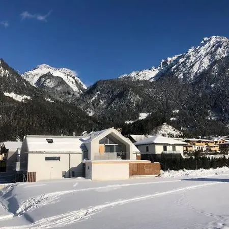 Tiroler Tris Modern 10 Beds Maurach