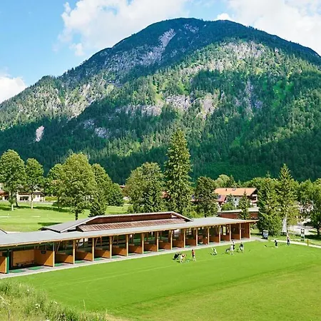 Tiroler Tris Modern 10 Beds Vila